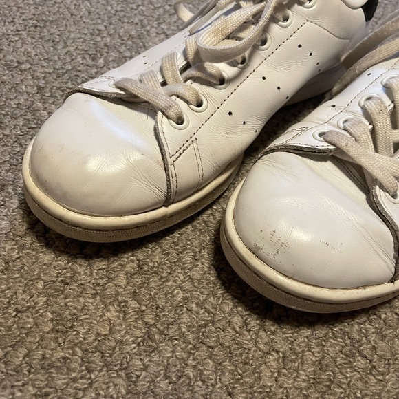 Stan Smith White Adidas Sneakers - Picture 5 of 7